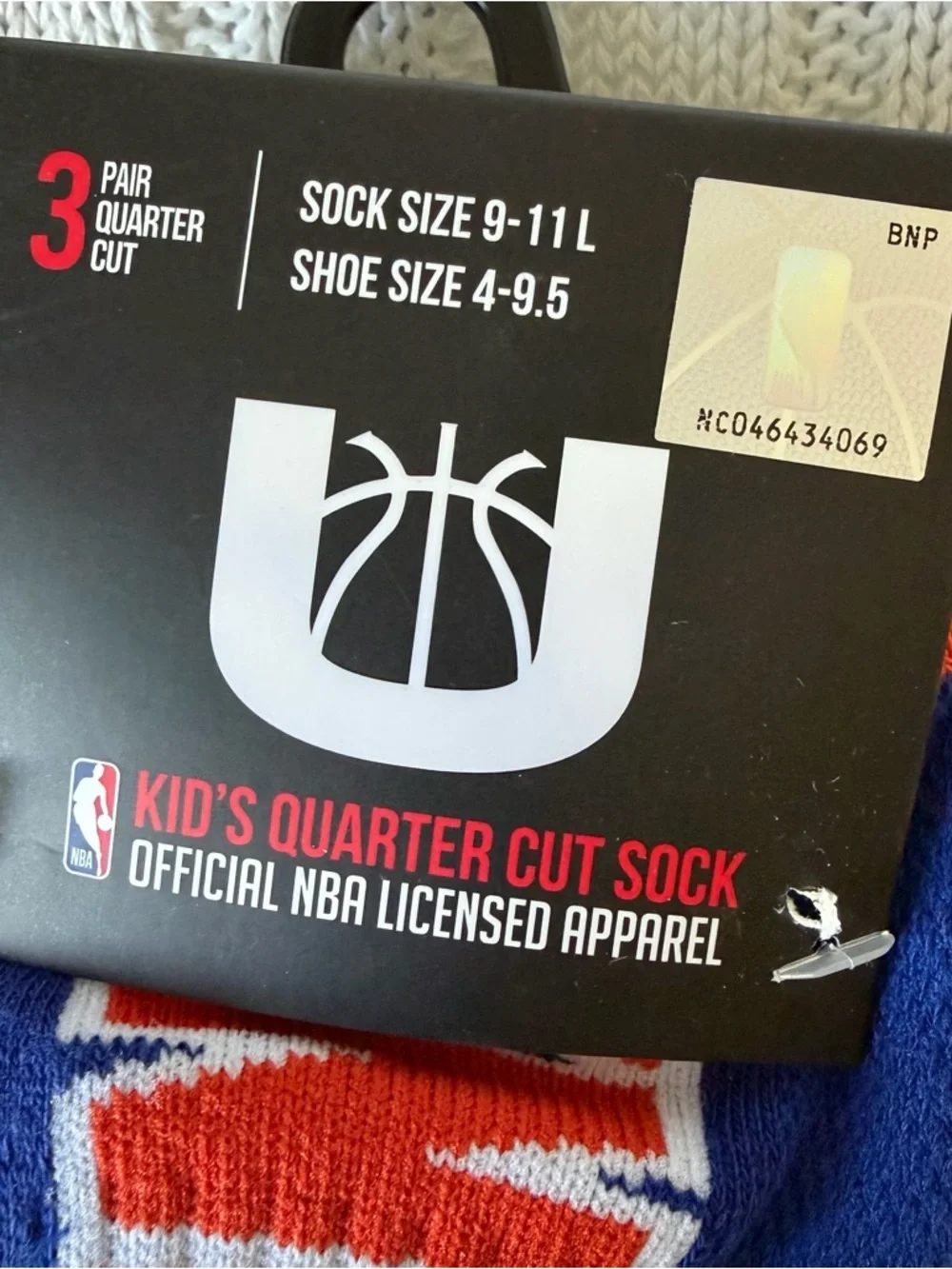 NEW YORK Knicks Kids Crew Socks 3 Pairs Size 4 - 9 Children’s Sock NBA Licensed
